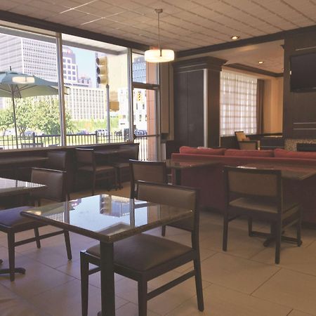 La Quinta Inn & Suites By Wyndham Indianapolis Downtown المظهر الخارجي الصورة