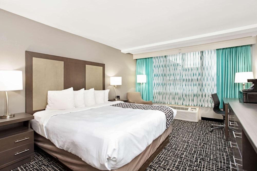 La Quinta Inn & Suites By Wyndham Indianapolis Downtown المظهر الخارجي الصورة