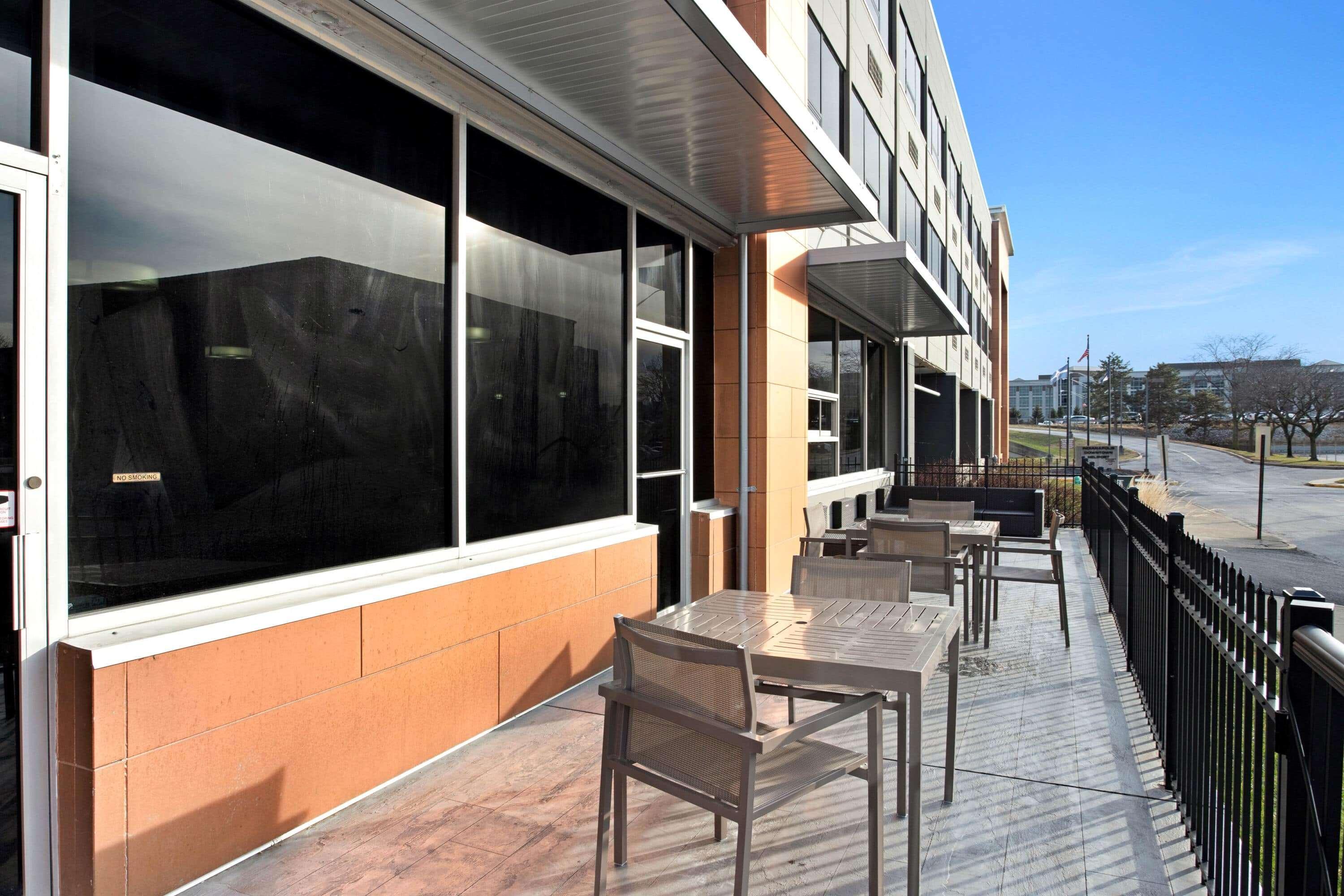 La Quinta Inn & Suites By Wyndham Indianapolis Downtown المظهر الخارجي الصورة